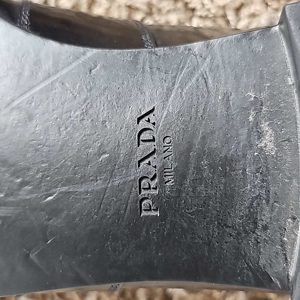 Prada leather dress Slip on men's shoes 👞 - Picture 5 of 9